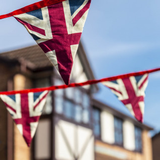 Union Jack Bunting made from 100% cotton and is machine washable at 30° Each piece is 5 m total length with 3 m of flags