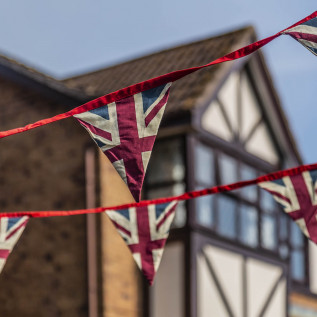 Union Jack Bunting made from 100% cotton and is machine washable at 30° Each piece is 5 m total length with 3 m of flags