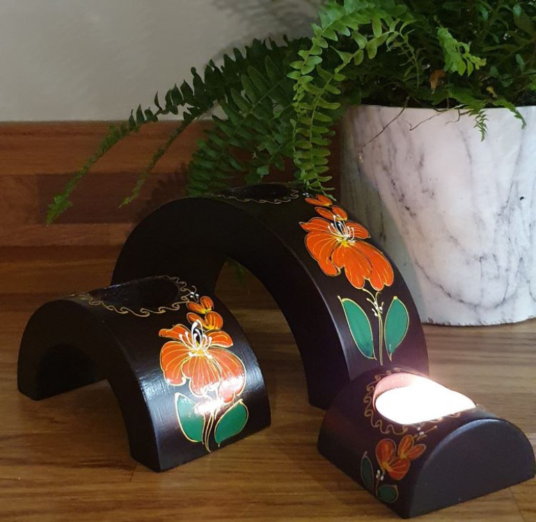 hand Crafted Orange Flower Design Arch Candle Holder set of 3
