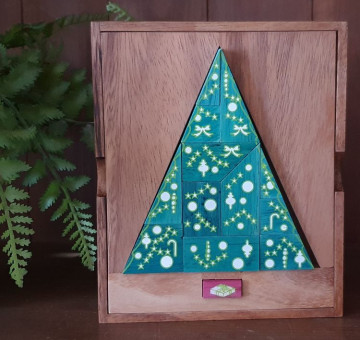 handmade christmas tree puzzle