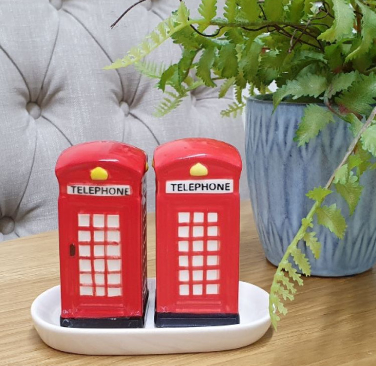 a set of ceramic red telephone boxes salt and pepper shakers