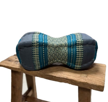 kapok filled handmade cushion peanut shaped to give neck support