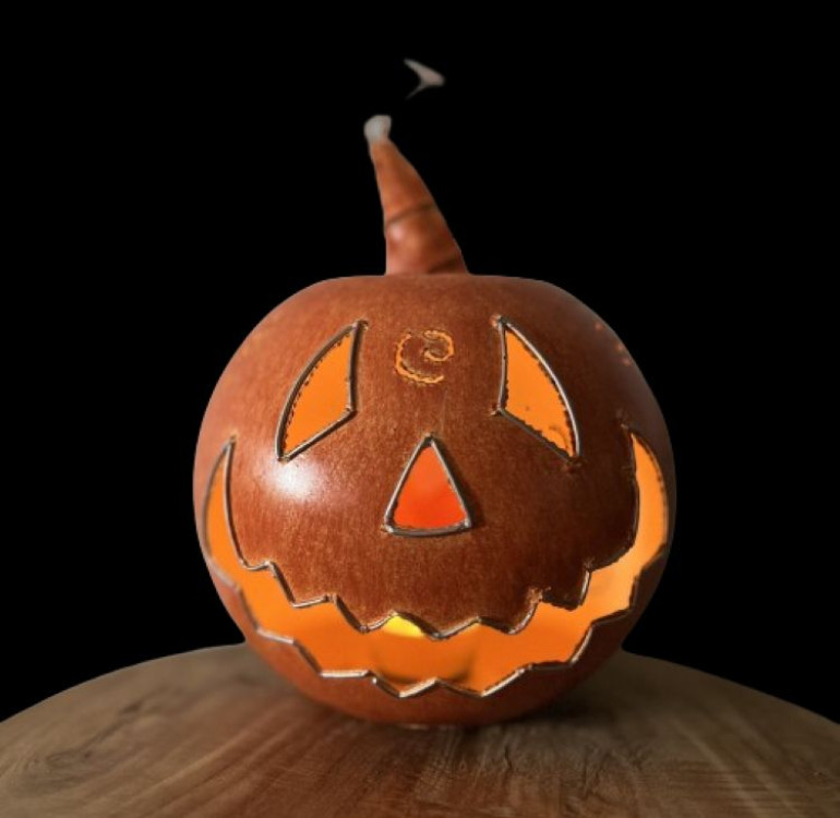 Travellers Finds metal T-Light holder