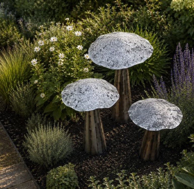 Recycled Metal Mushrooms set of 3