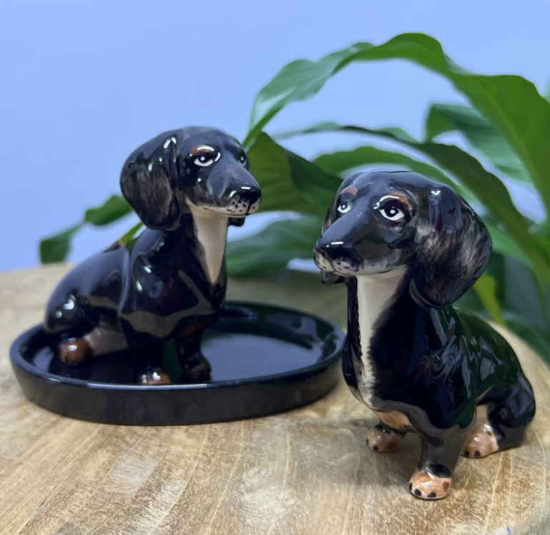 ceramic black dachshunds salt and pepper novelty handmade shakers on a ceramic tray