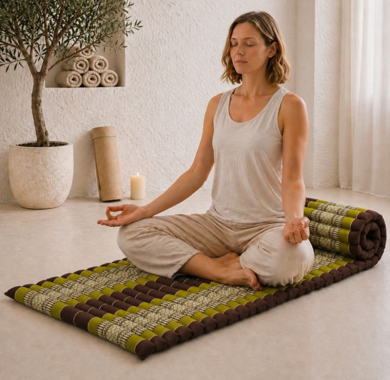 kapok filled rollable mattress in a Green and brown pattern design