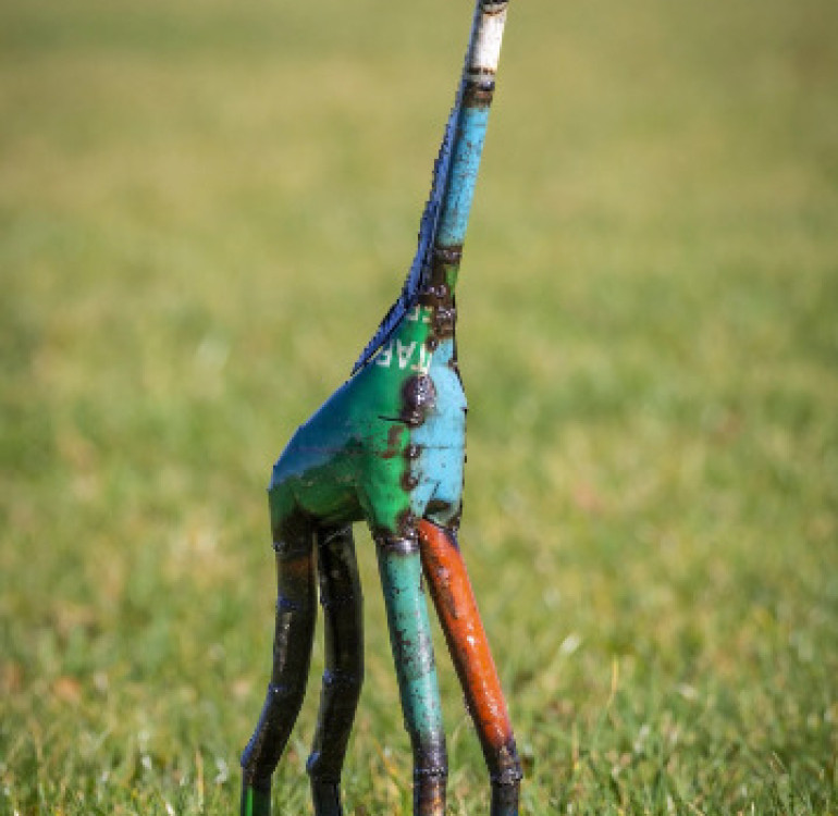 Recycled Metal Giraffe Coloured